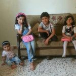 4 أطفال ووالديهم قُتلوا بقصف طيران التحالف الدولي حي التوسعية بمدينة الرقة 17 8 2017