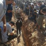 دفن جثامين عناصر الدفاع المدني الذين قتلهم مسلحون مجهولون بسرمين بريف ادلب 12 8 2017